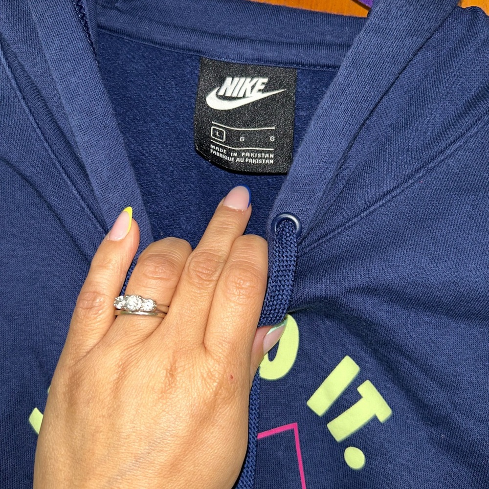 Nike Pullover (L) - image 2